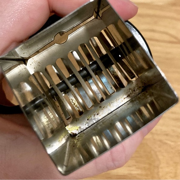 Vintage Androck Food Meat Nut Chopper Grinder, Retro Kitchen Utensil - Picture 7 of 11